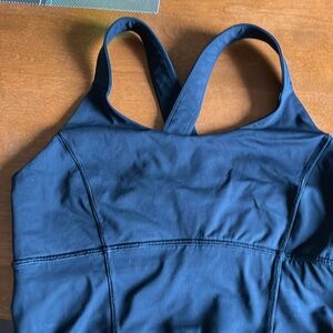 Lululemon black sports top